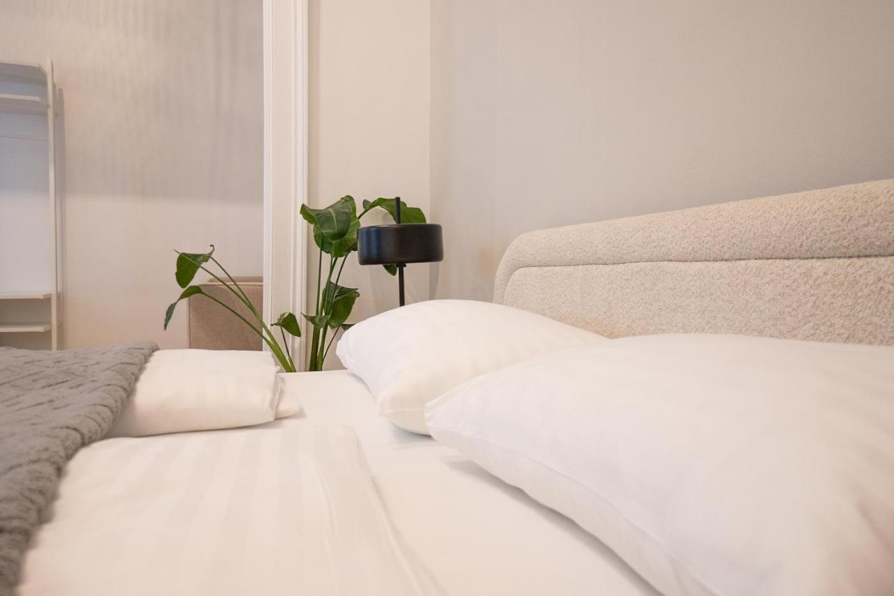 Spacious 110М2 Flat In The City Center Відень Екстер'єр фото