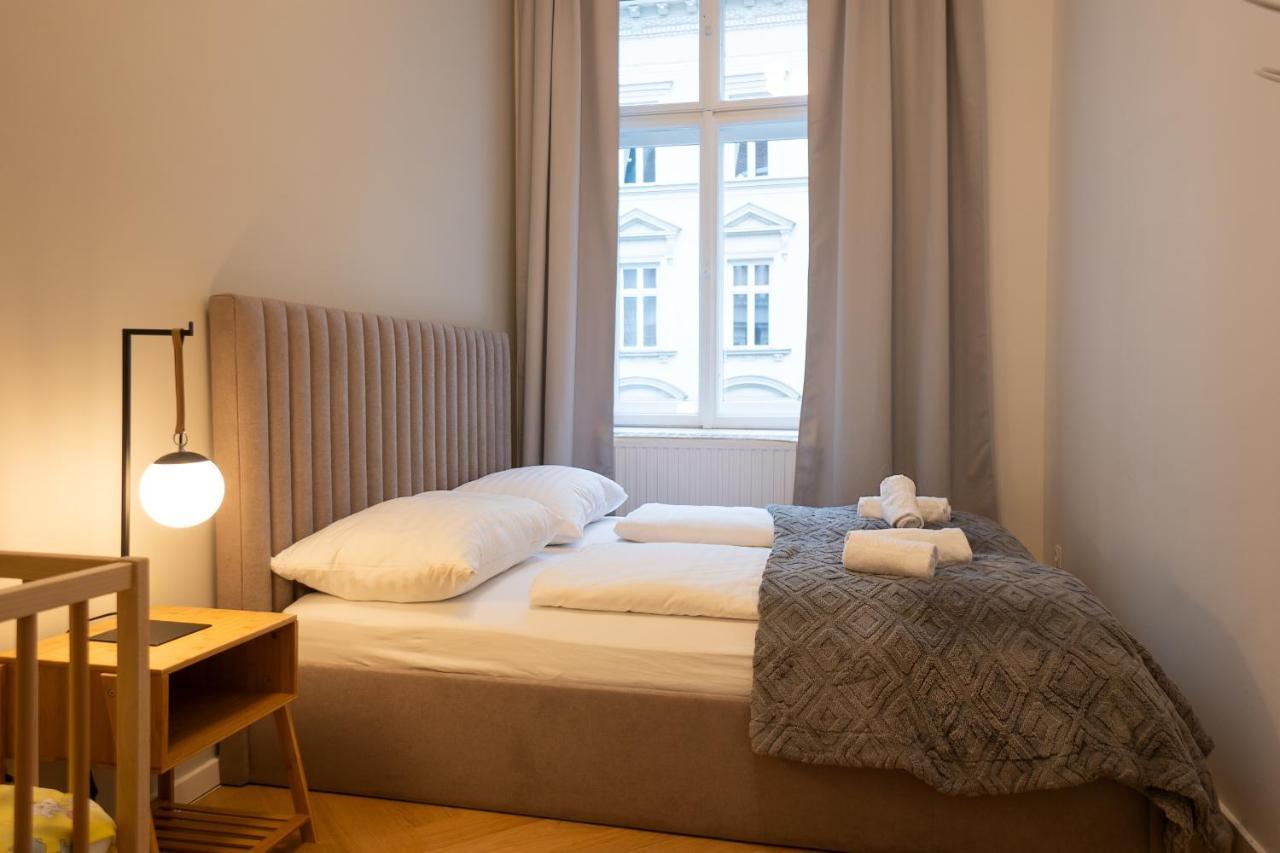 Spacious 110М2 Flat In The City Center Відень Екстер'єр фото