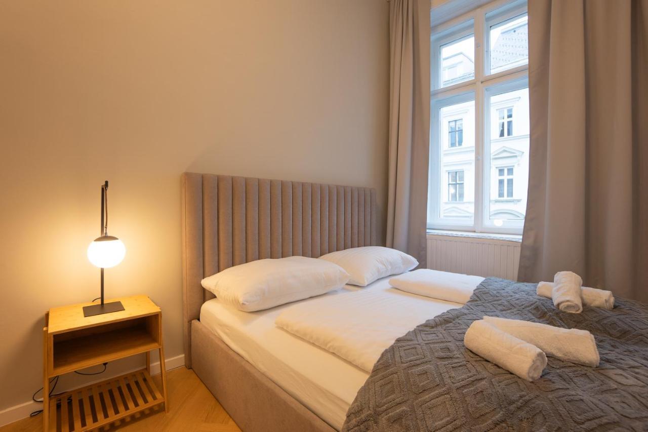 Spacious 110М2 Flat In The City Center Відень Екстер'єр фото