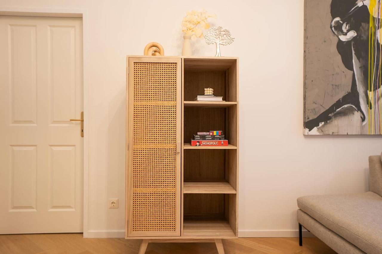 Spacious 110М2 Flat In The City Center Відень Екстер'єр фото