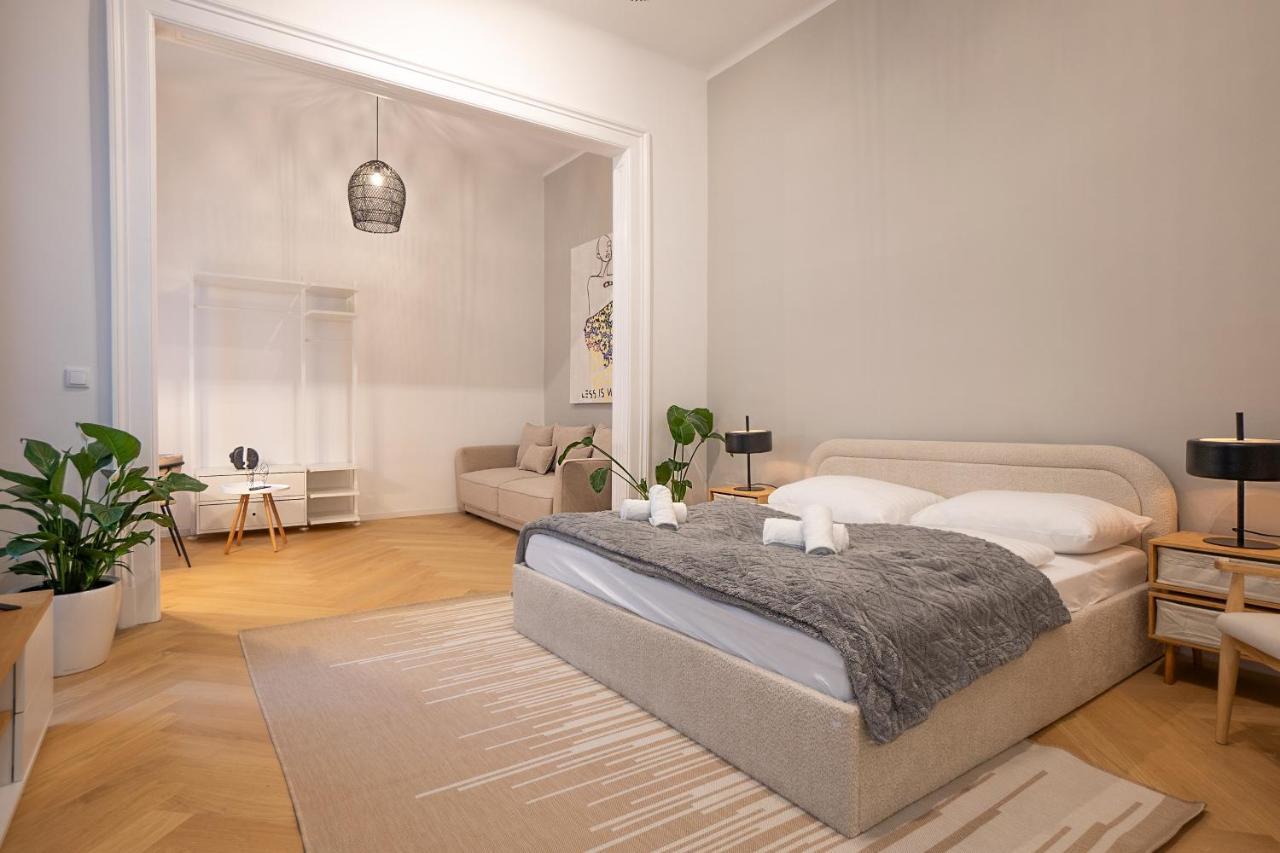Spacious 110М2 Flat In The City Center Відень Екстер'єр фото